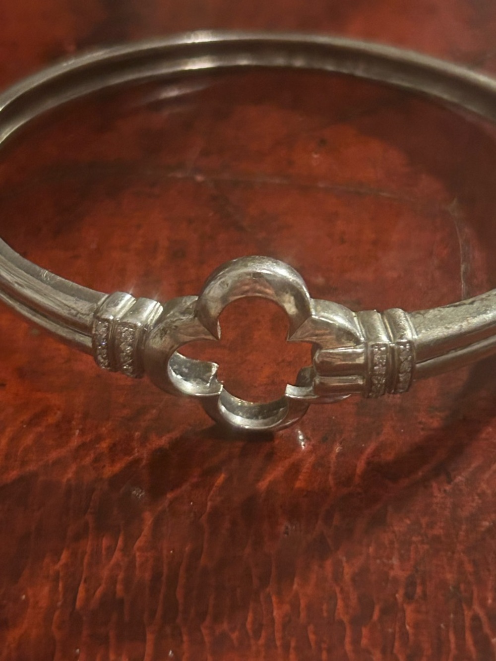 Sterling Silver 925 Quatrefoil Clover Hinged Diamond Bangle Bracelet - Picture 2 of 4